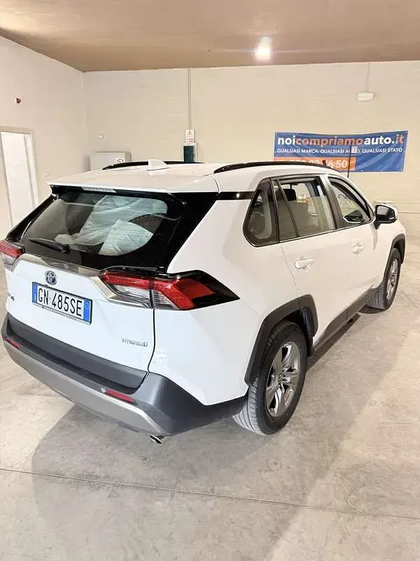 Usata Toyota RAV4 Hybrid Business Edition 178 CV (130 kW) 2023 SUV
