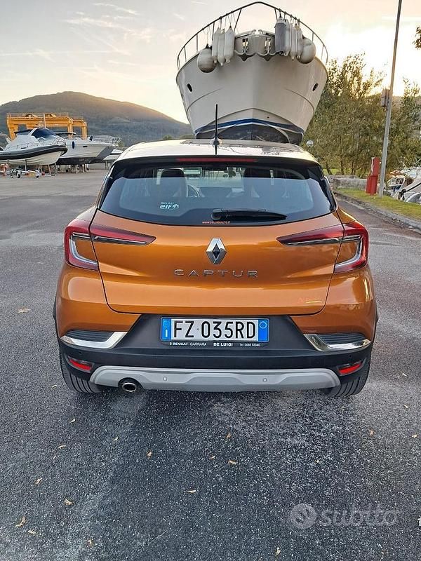 Usata Renault Captur Intens 101 CV (74 kW) 2019 Marrone SUV