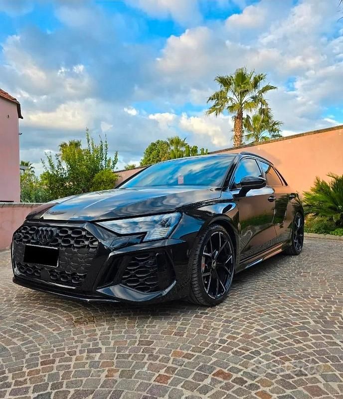 Nero Usata 2022 Audi RS3 Tre volumi | 48.000 € (Ottimo prezzo) - Immagine 1/4