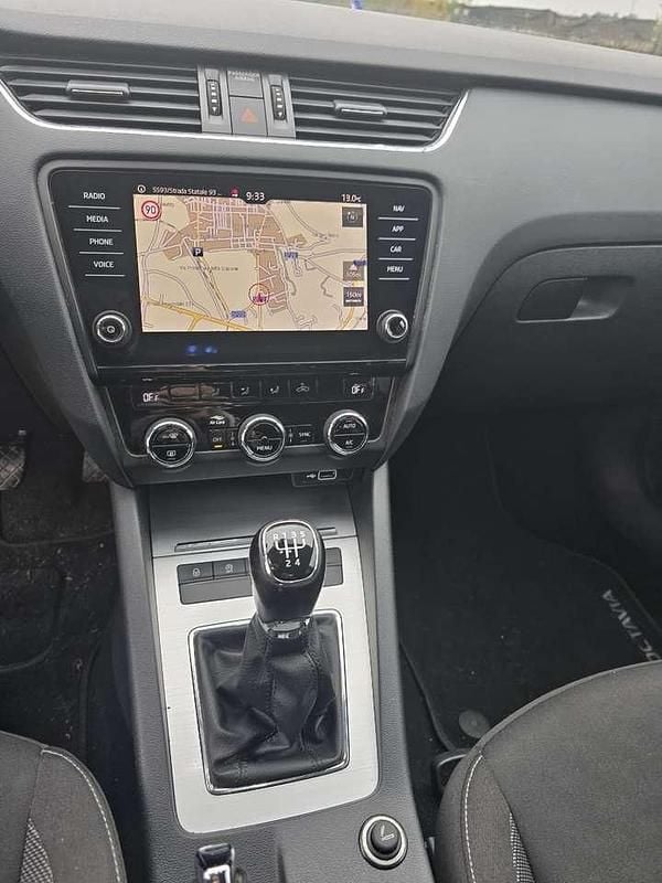 Usata Skoda Octavia Ambition 90 CV (66 kW) 2018 Bianco Station wagon