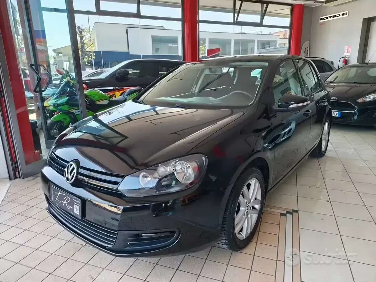 Usata VW Golf VI 80 CV (58 kW) 2011 Nero Utilitaria