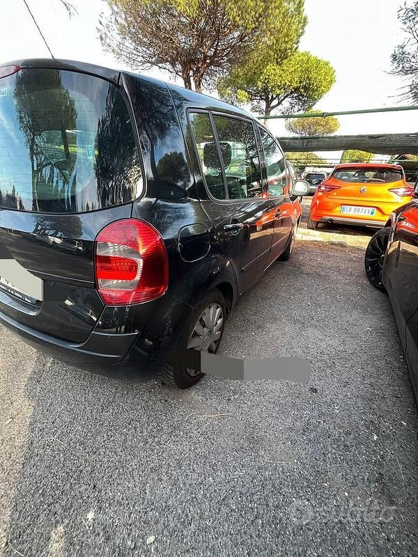 Usata Renault Modus 101 CV (74 kW) 2011 Nero Monovolume