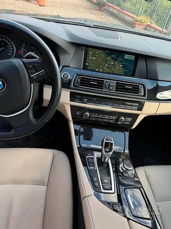 Usata BMW 525 218 CV (160 kW) 2013 Grigio Berlina