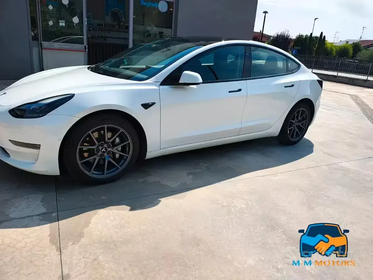 Usata Tesla Model 3 339 kW (462 CV) 2022 Bianco Berlina