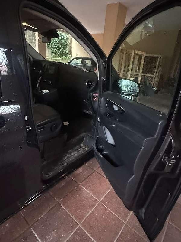 Occasion Mercedes Vito 190 PK (139 kW) 2020 Zwart Van