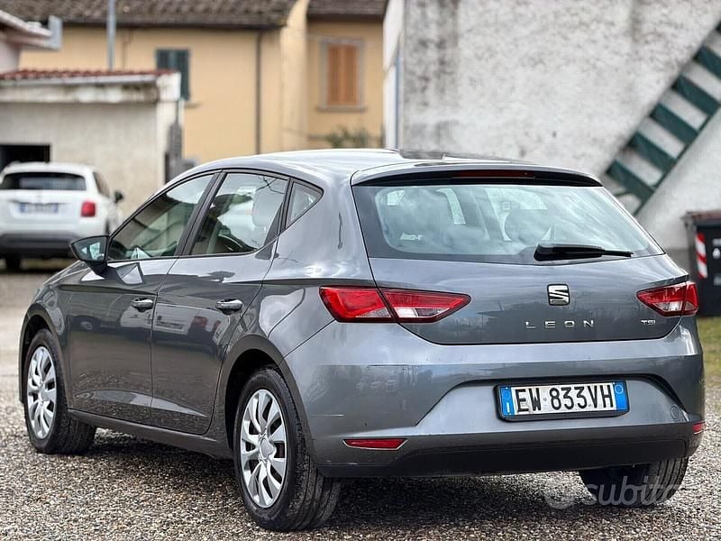 Usata Seat Leon Reference 86 CV (63 kW) 2014 Grigio Berlina