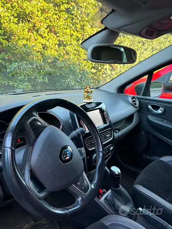 Usata Renault Clio IV Intens 73 CV (53 kW) 2017 Berlina
