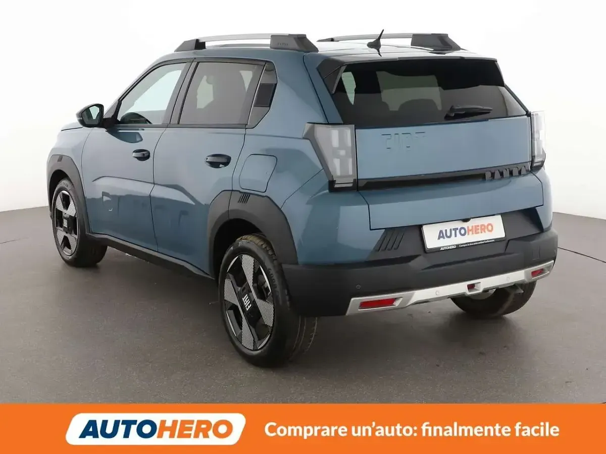Usata Fiat Grande Panda La Prima 101 CV (74 kW) 2025 Blu Utilitaria