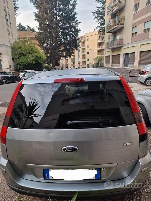 Usata Ford Fusion 68 CV (50 kW) 2004 Grigio Utilitaria