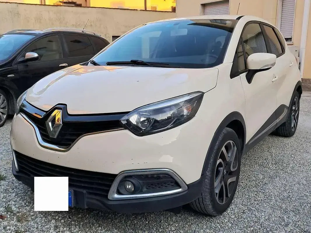 Usata Renault Captur 90 CV (66 kW) 2013 Beige SUV