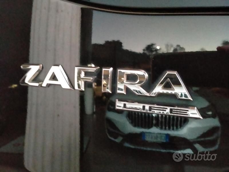 Usata Opel Zafira Life 146 CV (107 kW) 2021 Black metallic Monovolume