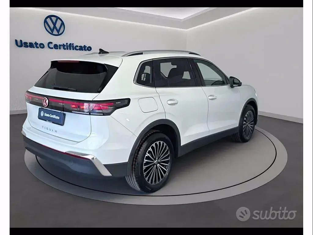Nuova VW Tiguan Elegance 150 CV (110 kW) 2026 Bianco SUV