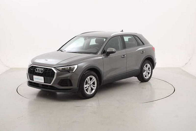 Grigio Usata 2022 Audi Q3 Business SUV | 25.990 € - Immagine 1/4