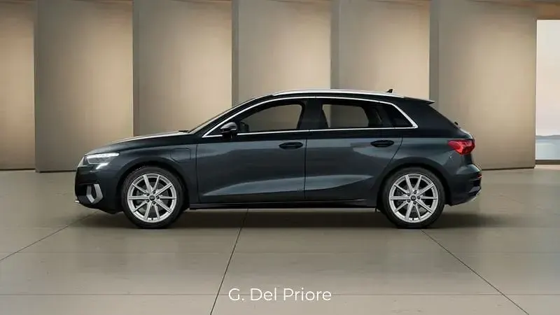 Gebraucht Audi A3 Advanced Plus 204 PS (150 kW) 2024 Grau Limousine