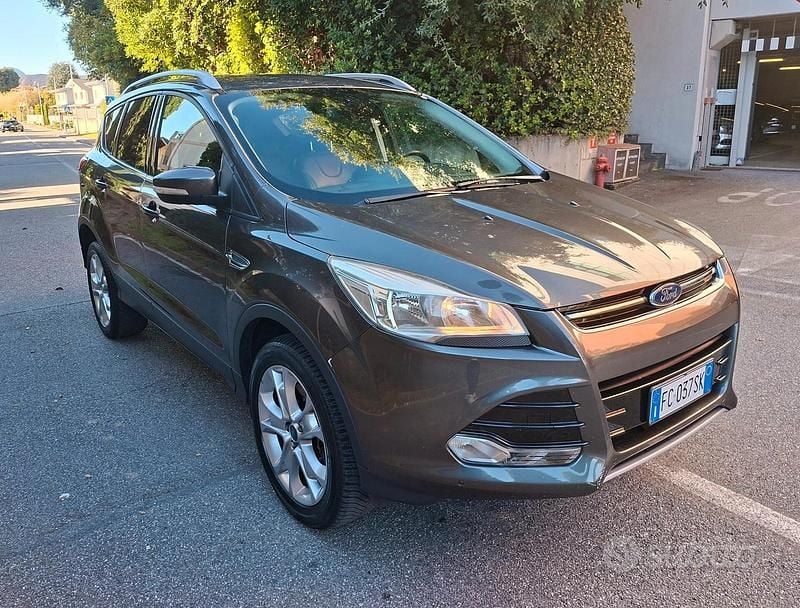 Usata Ford Kuga Business Edition 150 CV (110 kW) 2016 Grigio SUV