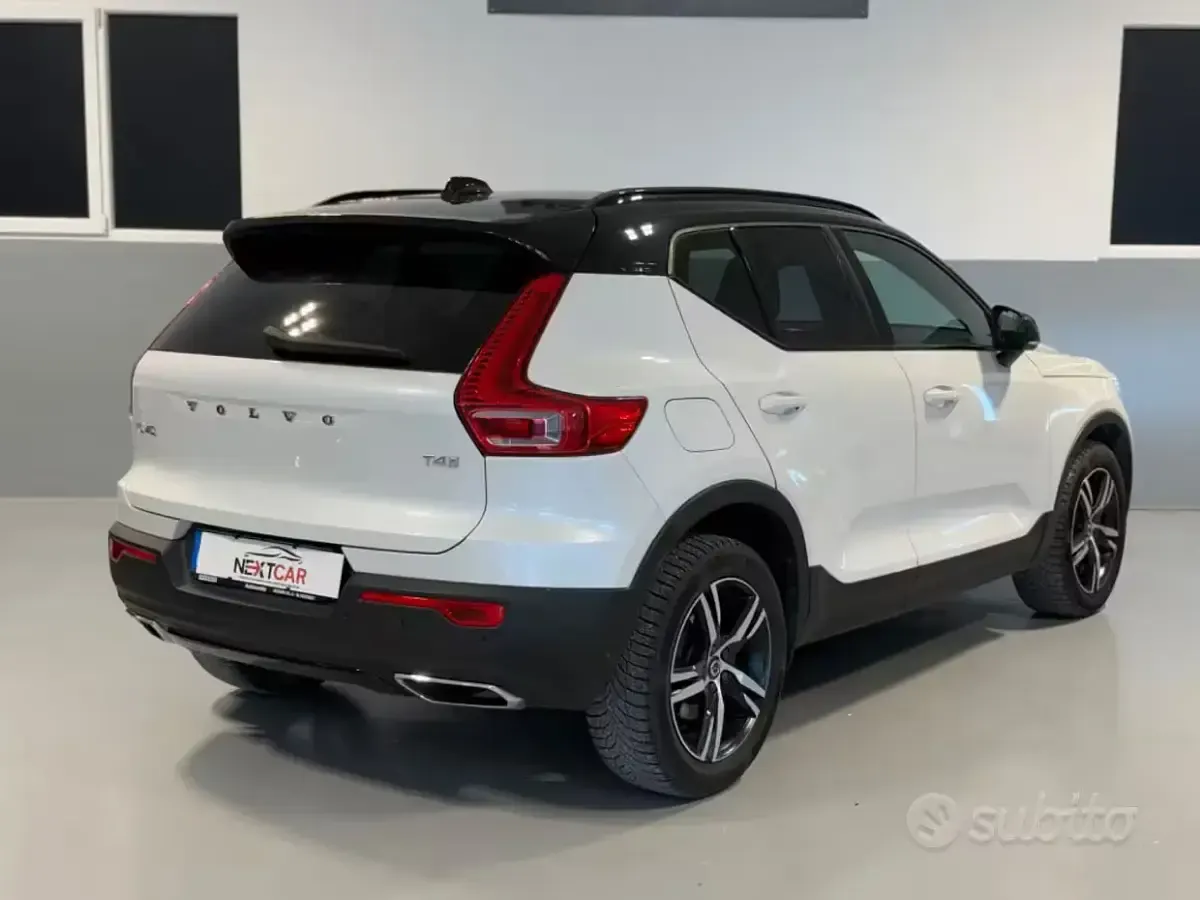 Usata Volvo XC40 R-Design 190 CV (139 kW) 2018 Bianco SUV