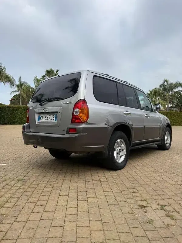 Usata Hyundai Terracan Premium 150 CV (110 kW) 2003 Grigio SUV