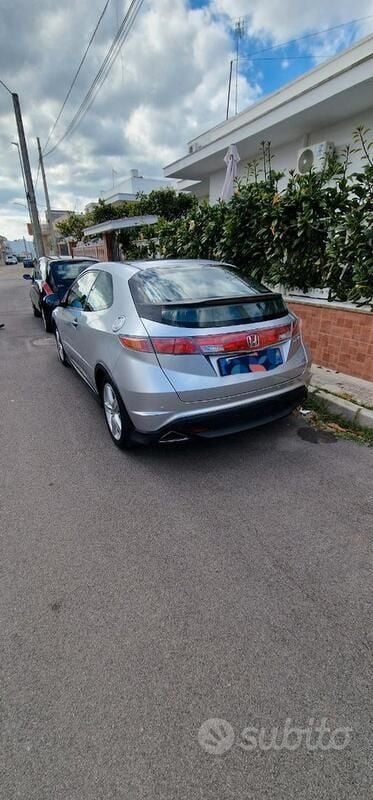 Usata Honda Civic 140 CV (102 kW) 2008 Grigio Utilitaria