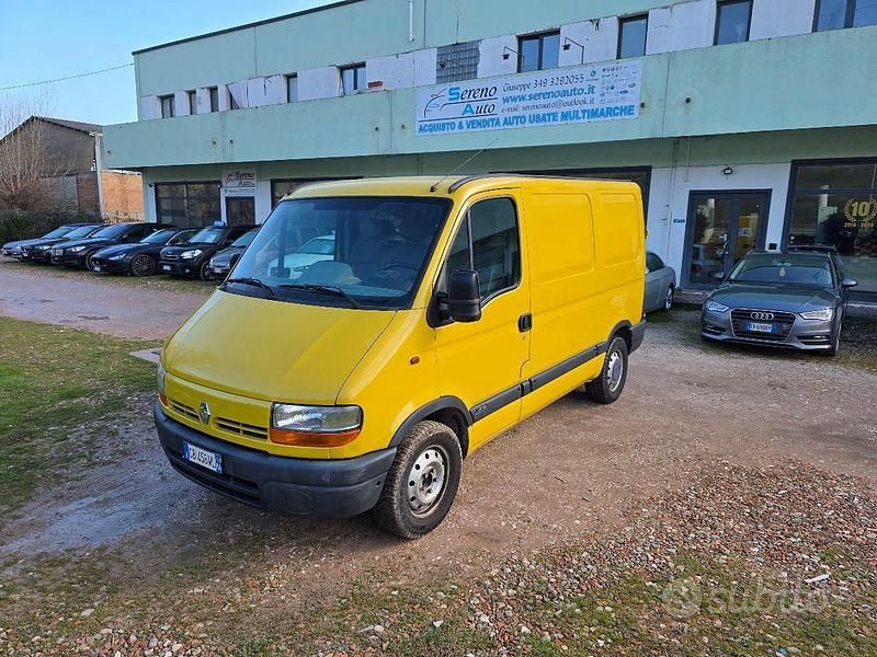 Usata Renault Master 90 CV (66 kW) 2002 Bianco Berlina