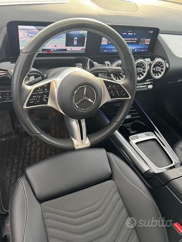 Usata Mercedes GLA200 Advanced 150 CV (110 kW) 2024 Grigio SUV
