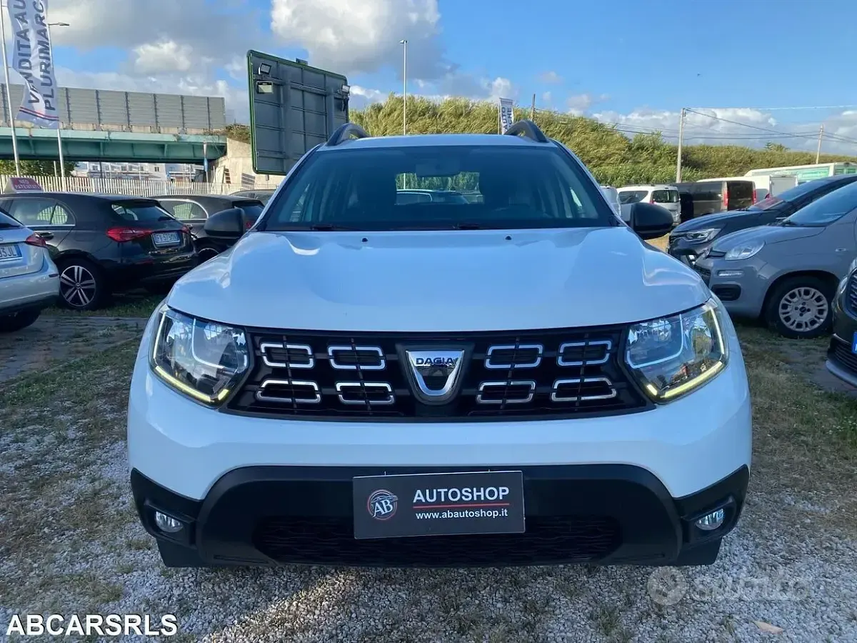 Usata Dacia Duster Comfort 102 CV (75 kW) 2020 Bianco SUV