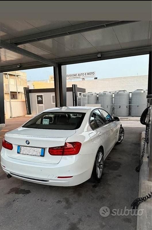 Usata BMW 320 M Sport 184 CV (135 kW) 2012 Bianco Berlina