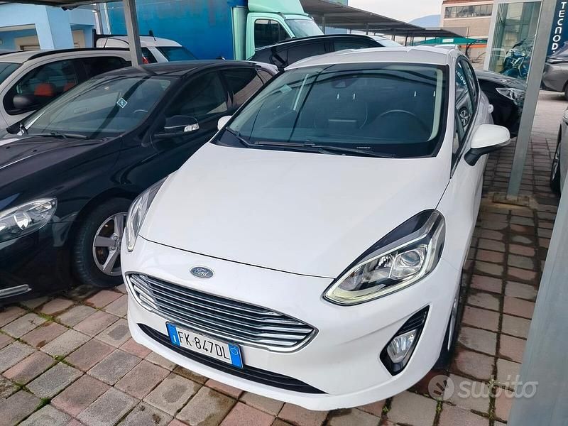 Usata Ford Fiesta Titanium 85 CV (62 kW) 2017 Bianco Berlina