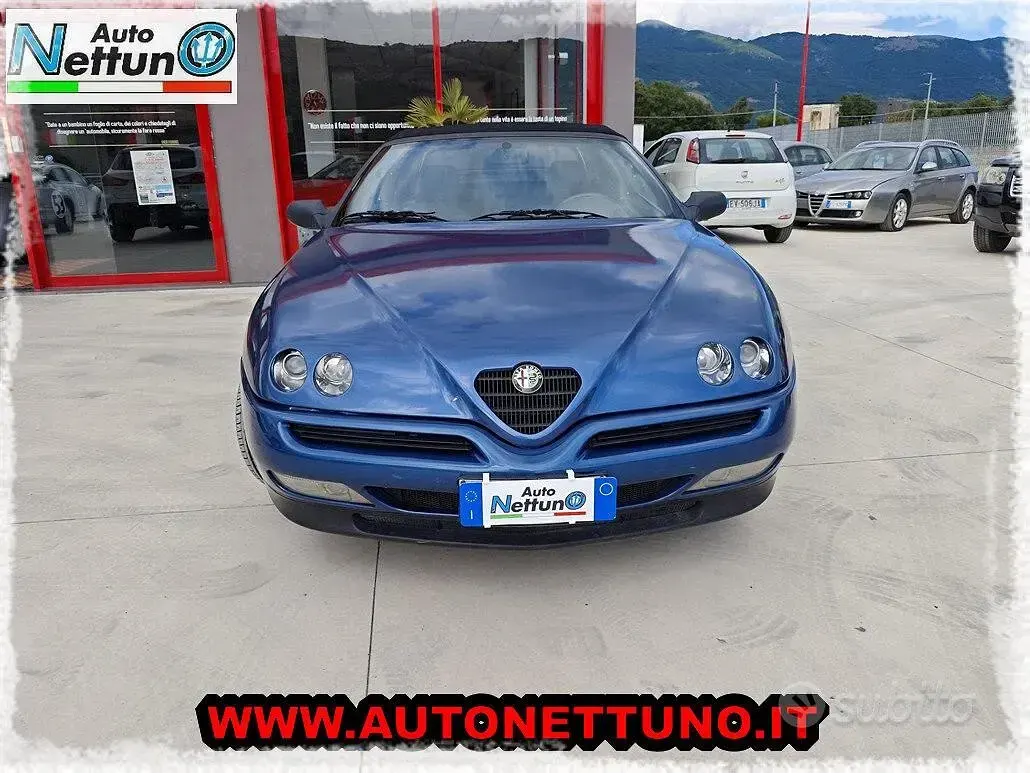 Usata Alfa Romeo Spider Lusso 150 CV (110 kW) 1995 Bluazzurro Cabrio