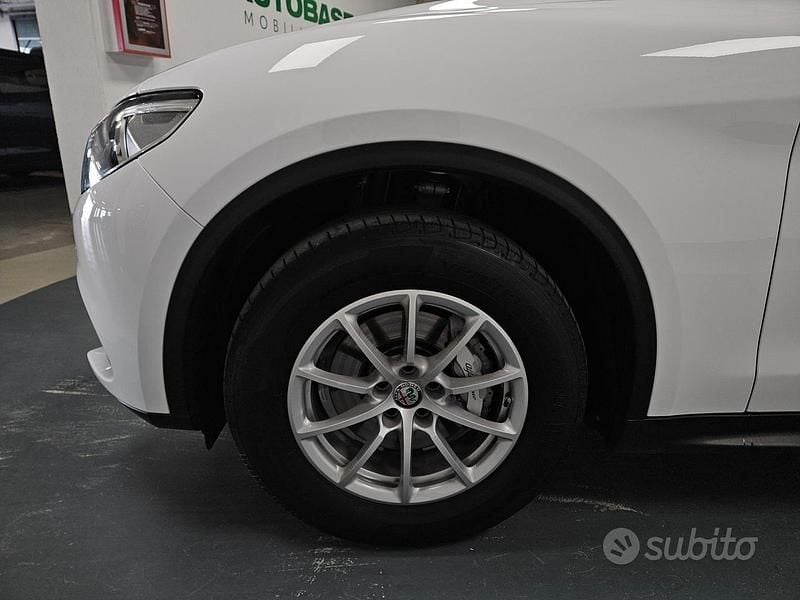 Usata Alfa Romeo Stelvio Business 210 CV (154 kW) 2018 Bianco SUV