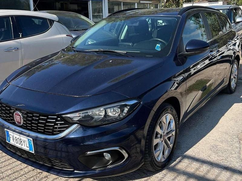 Blu/azzurro Usata 2019 Fiat Tipo Business Station wagon | 7250 € (Cara) - Immagine 1/4