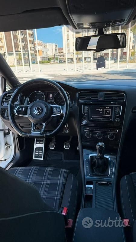 Usata VW Golf VII GTD 216 CV (158 kW) 2015 Bianco Utilitaria