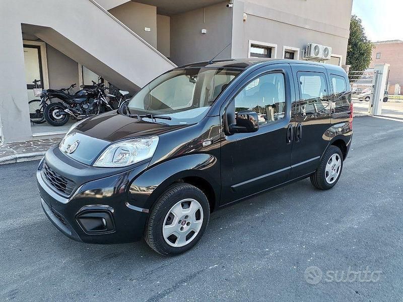 Usata Fiat Qubo Lounge 78 CV (57 kW) 2019 Nero Monovolume