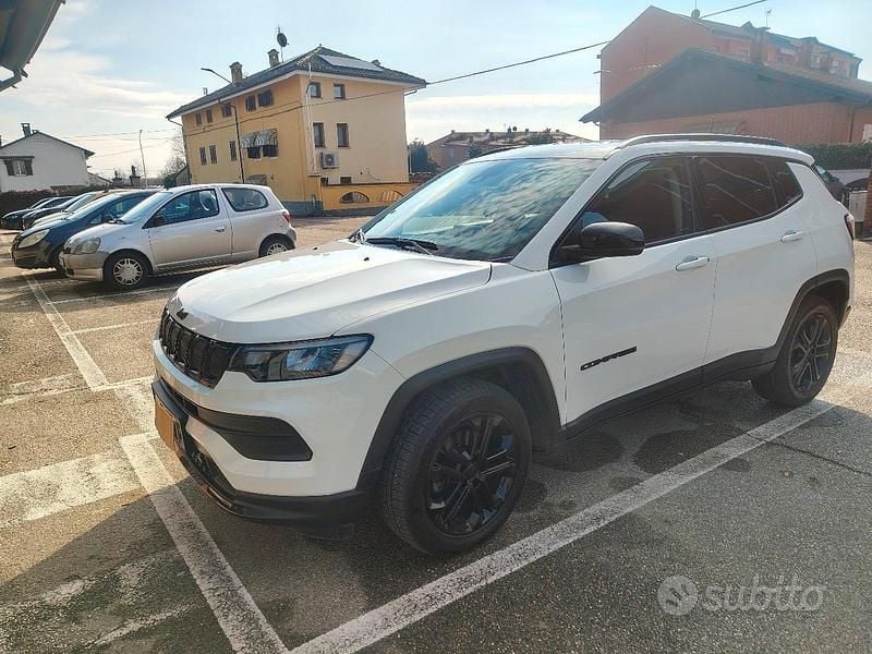 Usata Jeep Compass Night Eagle 131 CV (96 kW) 2021 Bianco SUV