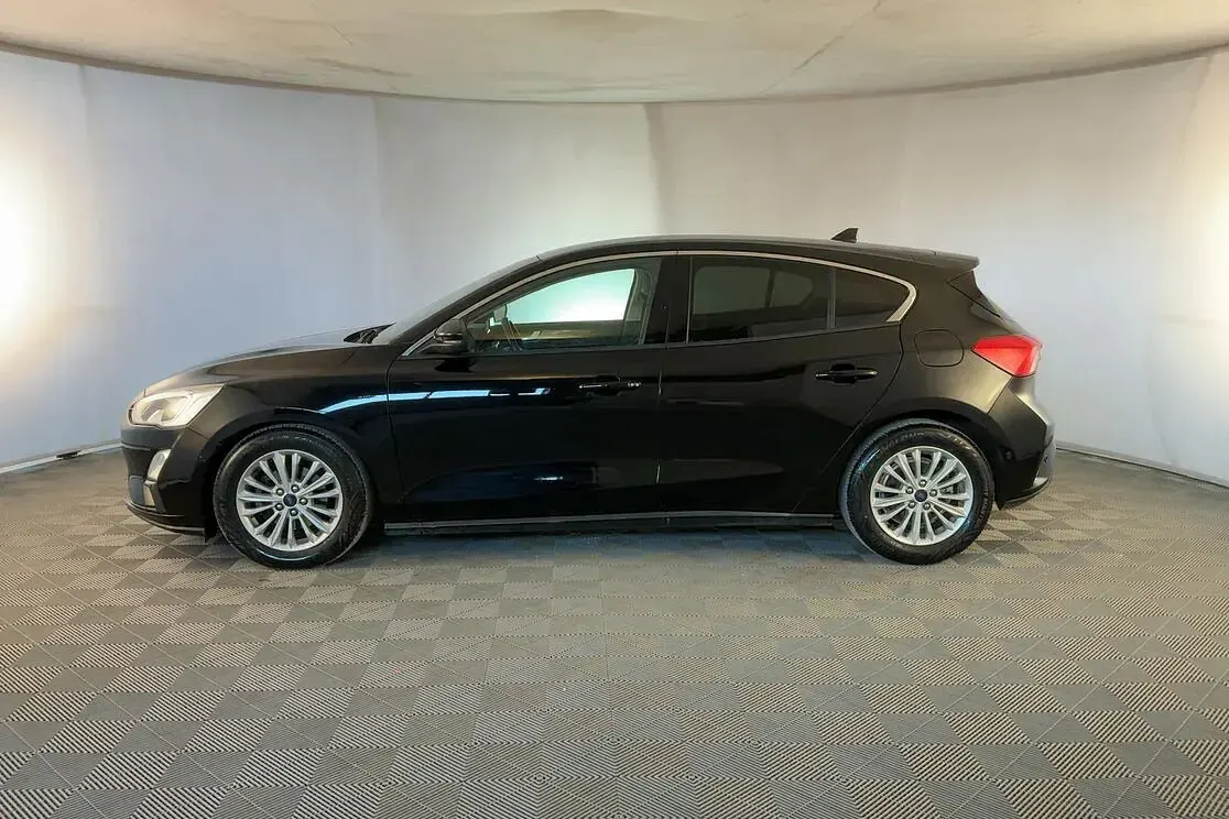 Usata Ford Focus Titanium 120 CV (88 kW) 2019 Nero Berlina