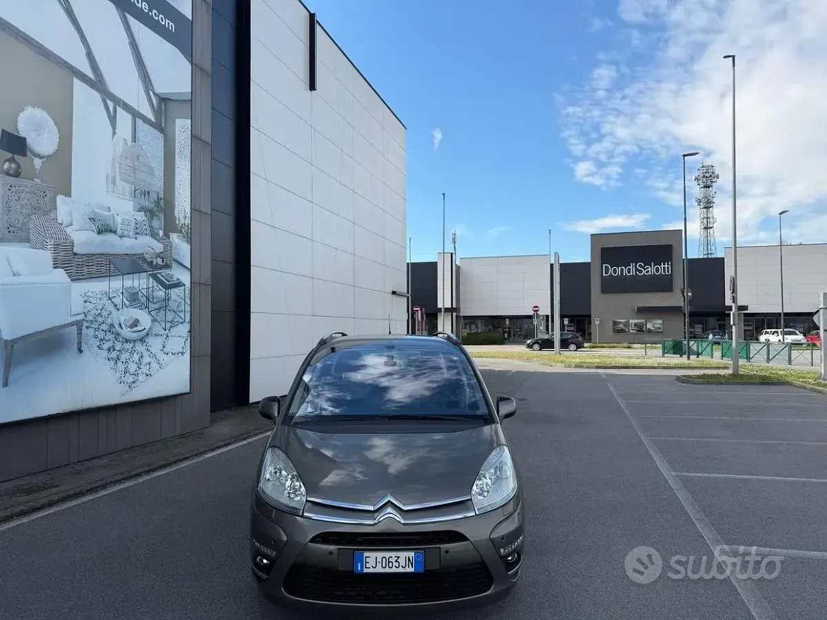 Usata Citroën Grand C4 Picasso Exclusive 150 CV (110 kW) 2011 Marrone Monovolume