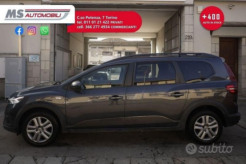 Usata Dacia Jogger Comfort 100 CV (73 kW) 2022 Grigio Monovolume