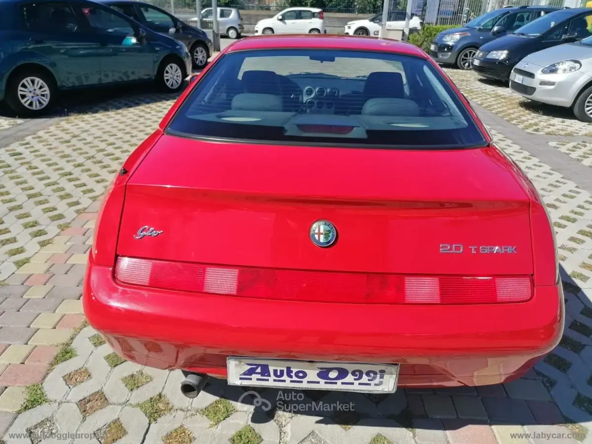 Second-hand Alfa Romeo GTV 155 CP (114 kW) 2000 Roșu Coupe