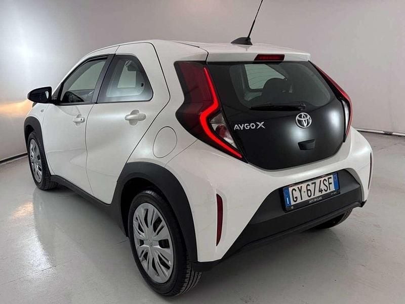 Usata Toyota Aygo X Active 72 CV (52 kW) 2025 Bianco SUV