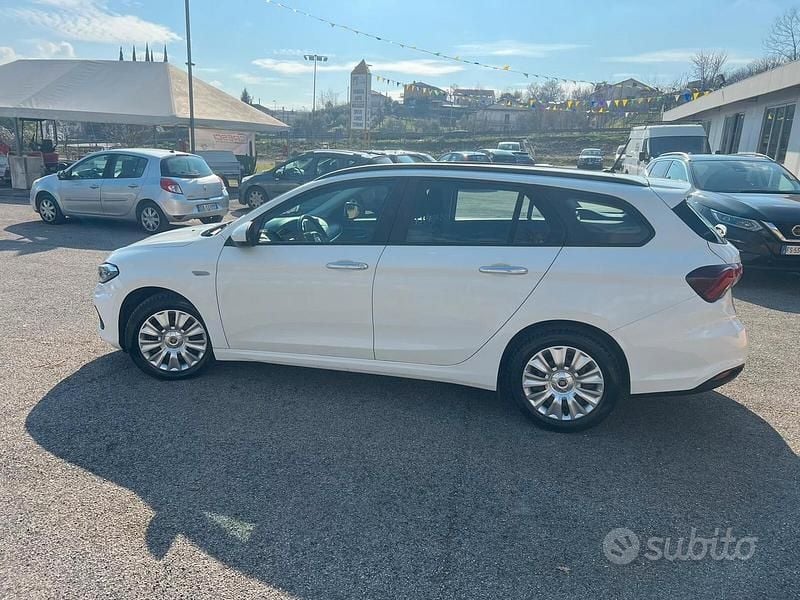 Usata Fiat Tipo Business 120 CV (88 kW) 2019 Bianco Station wagon