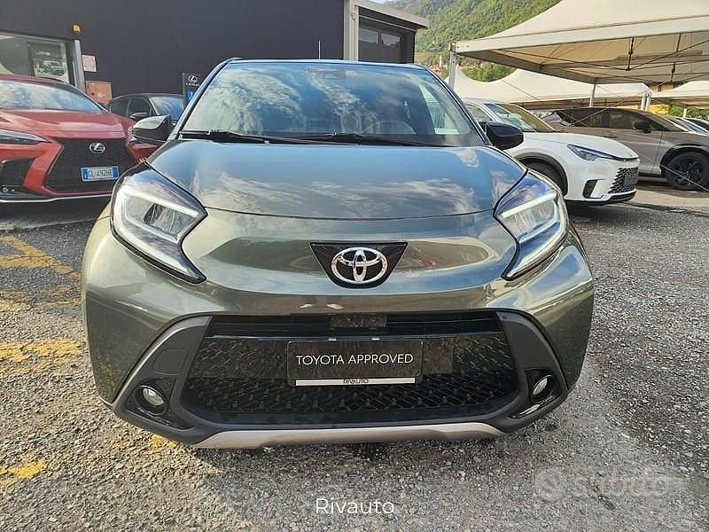 Usata Toyota Aygo X Lounge 72 CV (52 kW) 2022 Verde SUV