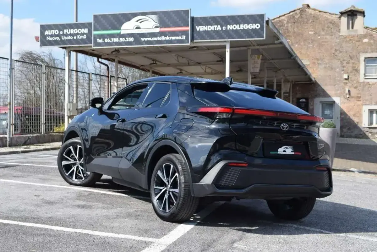 Usata Toyota C-HR+ Trend 111 kW (151 CV) 2025 Grigio SUV