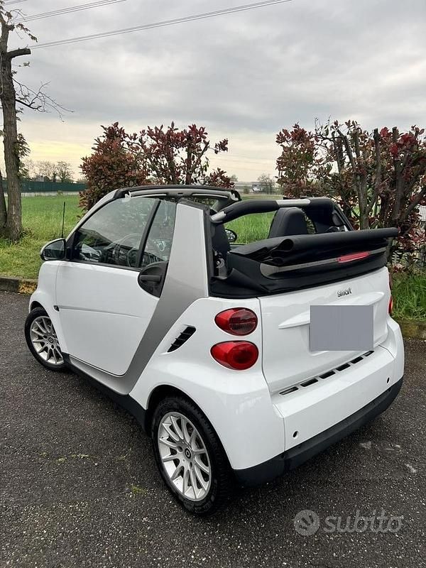 Usata Smart ForTwo Cabrio Passion 71 CV (52 kW) 2010 Bianco Cabrio