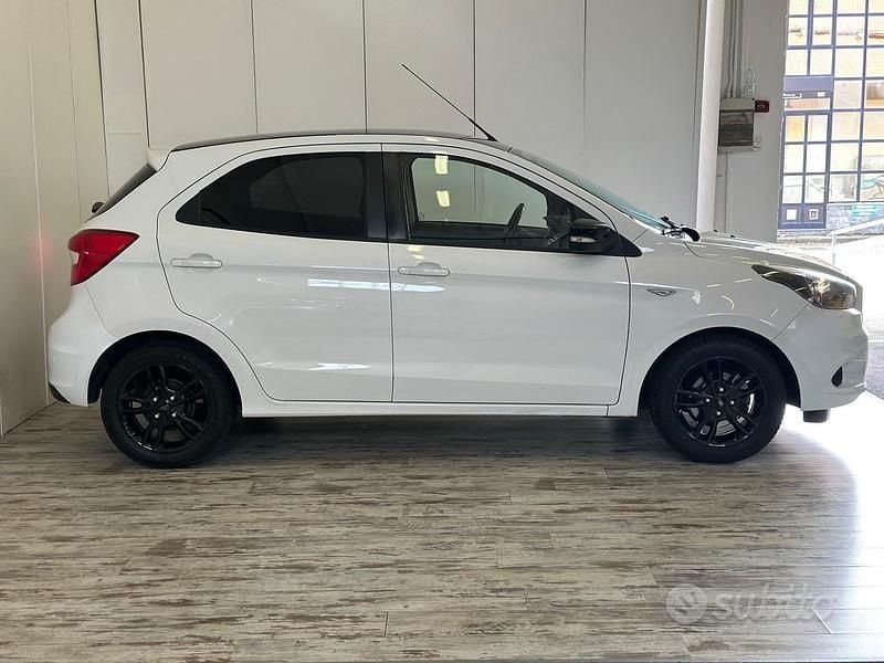 Usata Ford Ka Ultimate 85 CV (62 kW) 2018 Bianco Berlina