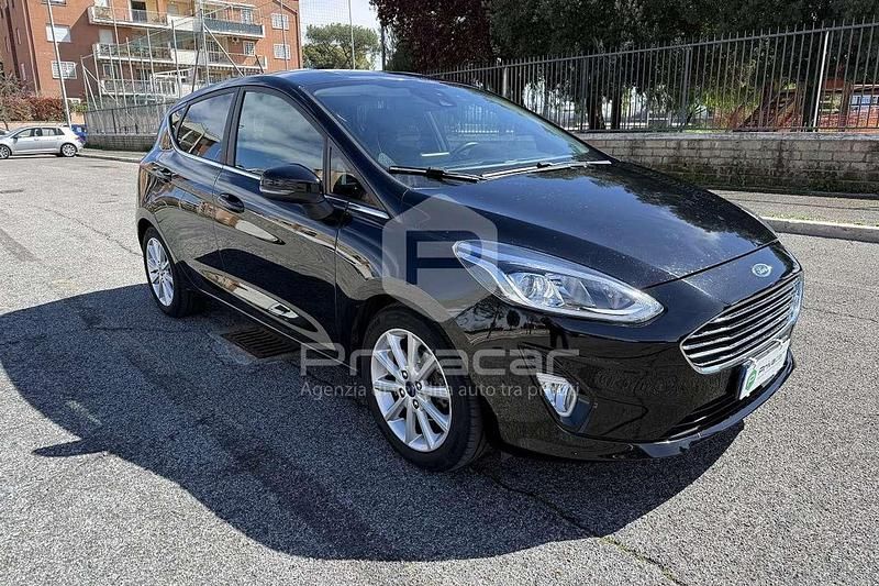 Usata Ford Fiesta Titanium 100 CV (73 kW) 2018 Nero Utilitaria