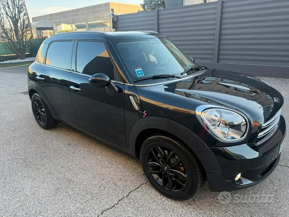 Usata Mini Cooper S Countryman 111 CV (81 kW) 2014 Nero SUV