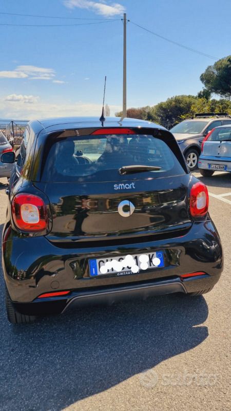 Usata Smart ForFour Brabus 90 CV (66 kW) 2019 Nero Utilitaria