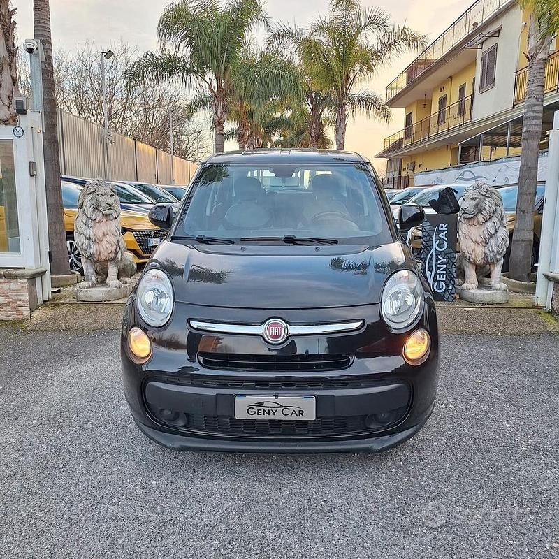Usado Fiat 500L Lounge 95 CV (69 kW) 2016 Negro Monovolumen