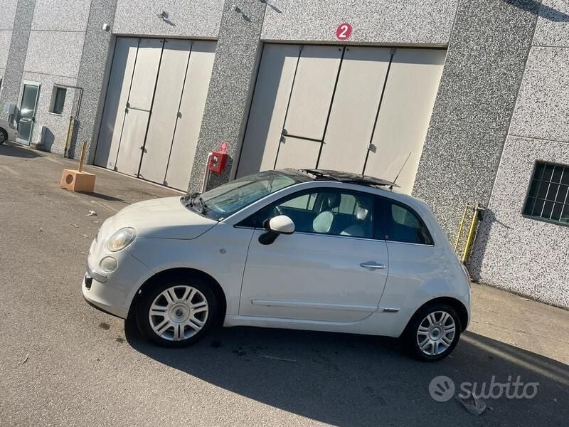 Usata Fiat 500 75 CV (55 kW) 2008 Bianco Utilitaria
