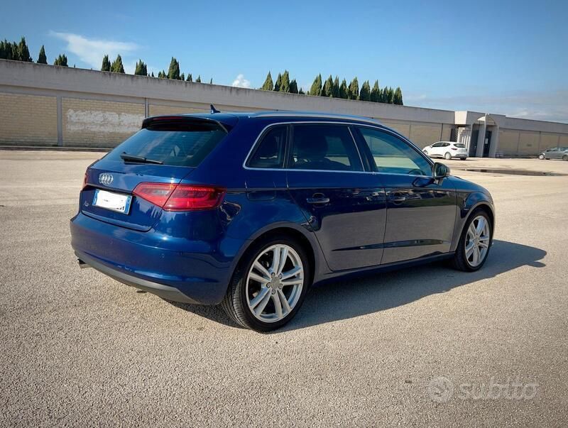 Usata Audi A3 Ambition 105 CV (77 kW) 2013 Blu/azzurro Berlina