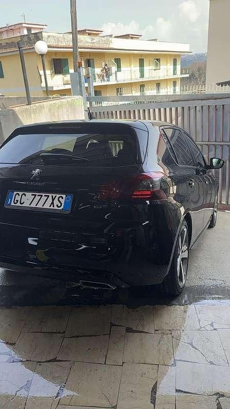 Usata Peugeot 308 GT-line 131 CV (96 kW) 2021 Nero Berlina